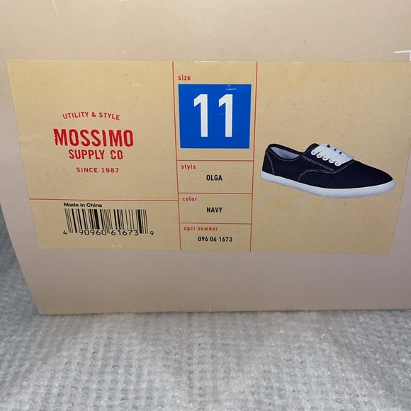 NIB Mossimo Supply Co. Women’s Dark Blue Sneakers. Size 11. - Picture 4 of 6